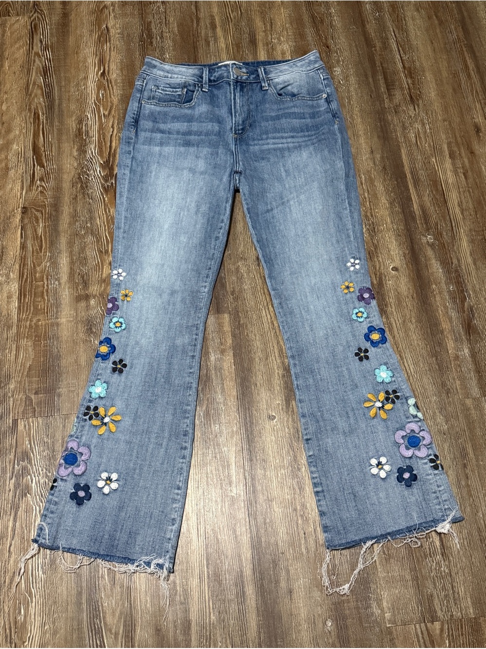Driftwood Roxy Bootcut Jeans Women's 26 Embroidered Hippie Floral Frayed Hem